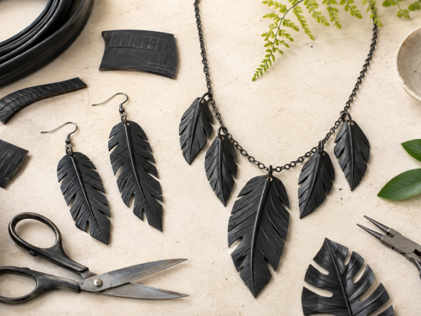 Upcycled Jewellery: Feather earrings and more