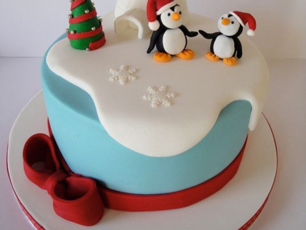 Cake Decorating - Decorate a Christmas Cake