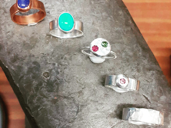 Jewellery-making: Saturday Mornings - 4 weeks, Level 2+