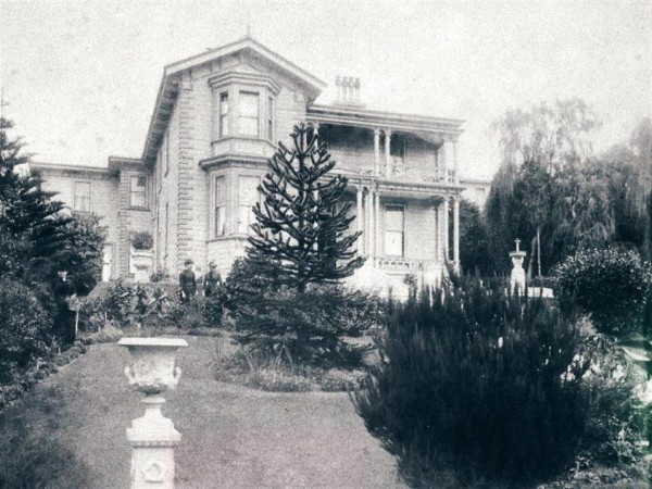Heritage tour at the Haunted Inverlochy House
