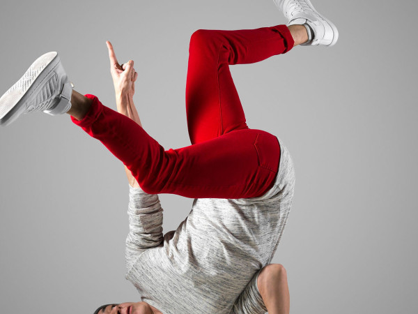 Breaking (8–13 years)