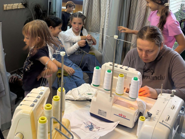 Sculptural Painting “Hot Air Balloons” & Culinary Class