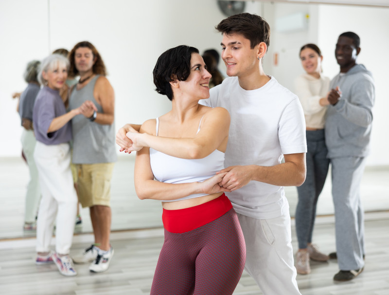 Salsa Beginners - Arataki