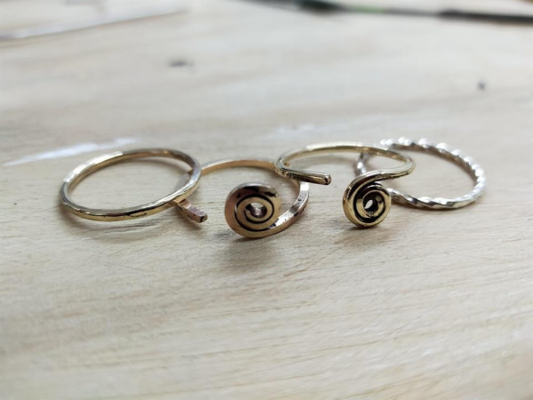 Jewellery making - Creative Arts holiday programme