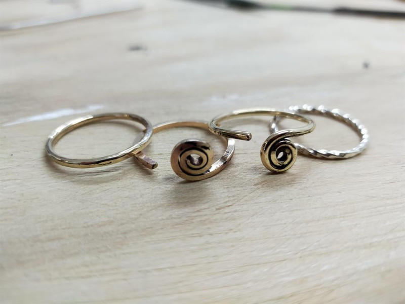 Jewellery making - Creative Arts holiday programme